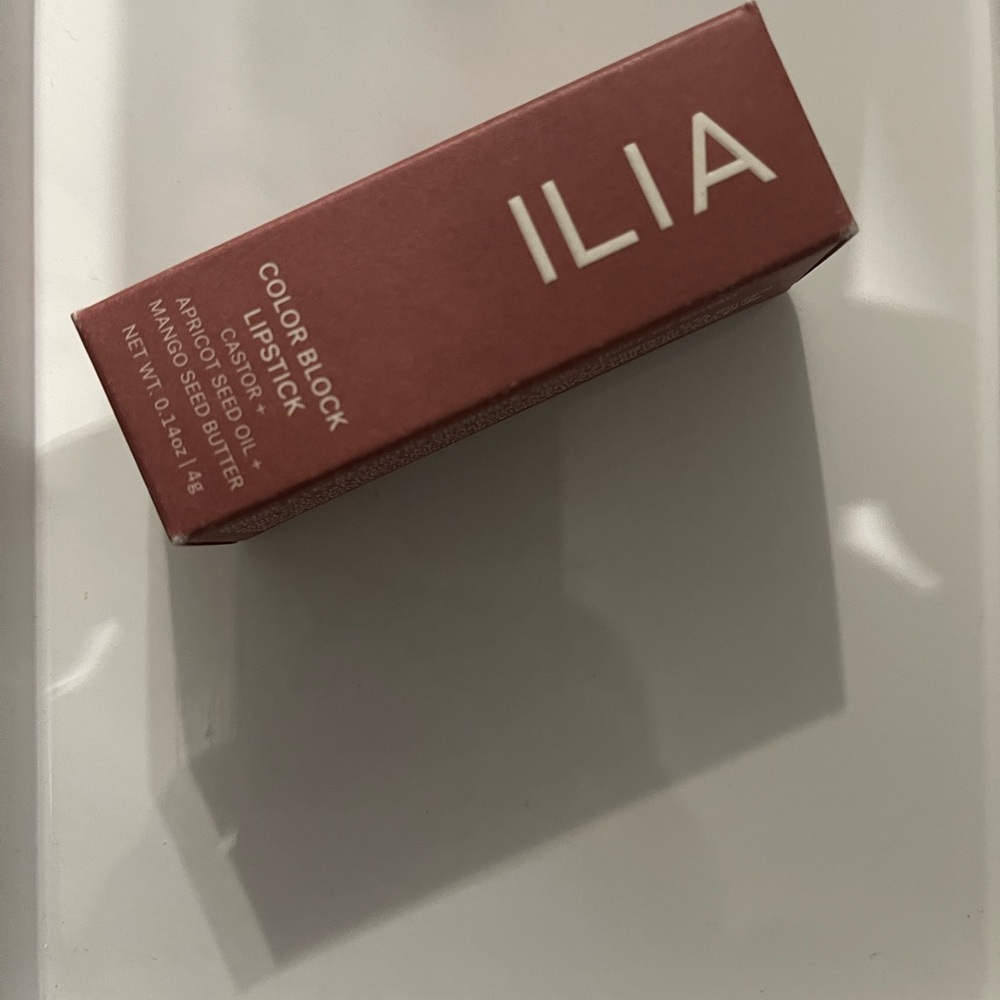 ILIA Color Block Lipstick - Deep Berry